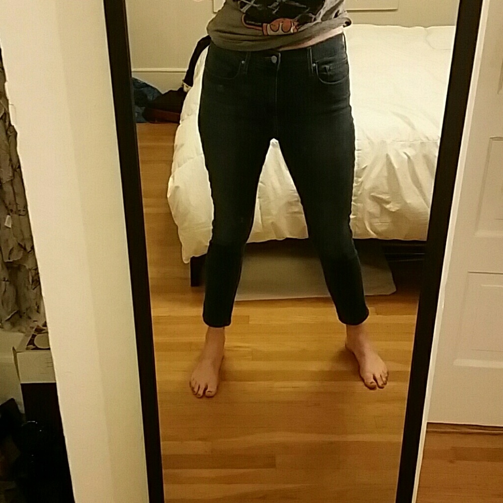 Size 31 Slimming Skinny mid-rise Levis